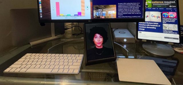 Hands-on: Looking Glass Portrait is a window into the holographic data era