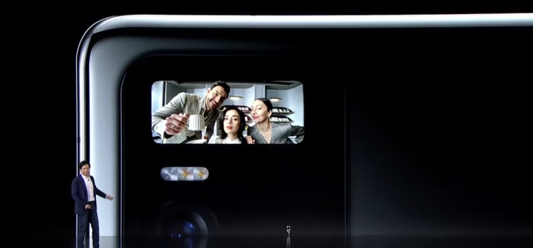 Xiaomi Mi 11 Ultra has a second display on its huge camera bump