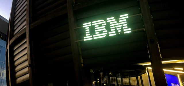 Cloud strength pushes IBM to sales growth after a year of declines