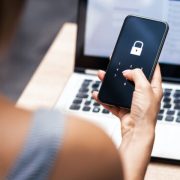 2FA app with 10,000 Google Play downloads loaded well-known banking trojan