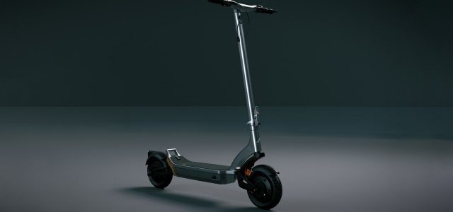 Apollo City (2022) Review: An Urban-Friendly Electric Scooter