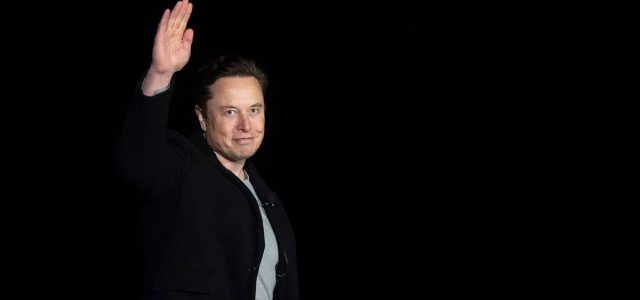 Elon Musk buying a $3 billion stake in Twitter undermines his campaign for free speech