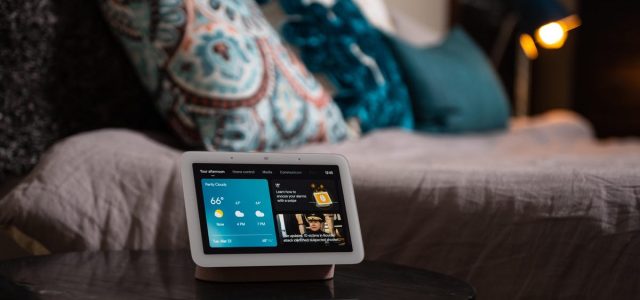 Save $45 on Our Overall Favorite Smart Display of the Year