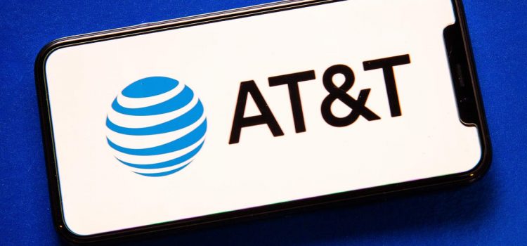 AT&T Boosts Its iPhone, Galaxy Upgrade Offers Ahead of Holidays
