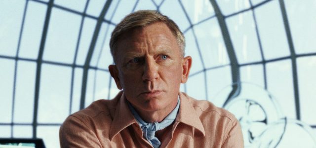 ‘Glass Onion’ Review: Daniel Craig Looks Sharp in Hilarious Whodunit on Netflix
