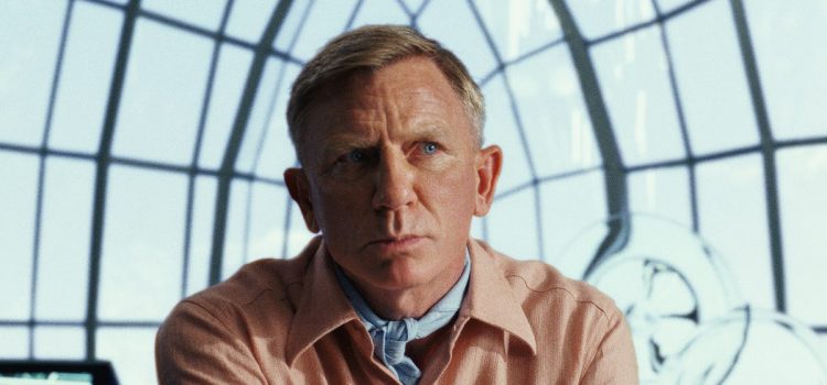 ‘Glass Onion’ Review: Daniel Craig Looks Sharp in Hilarious Whodunit on Netflix
