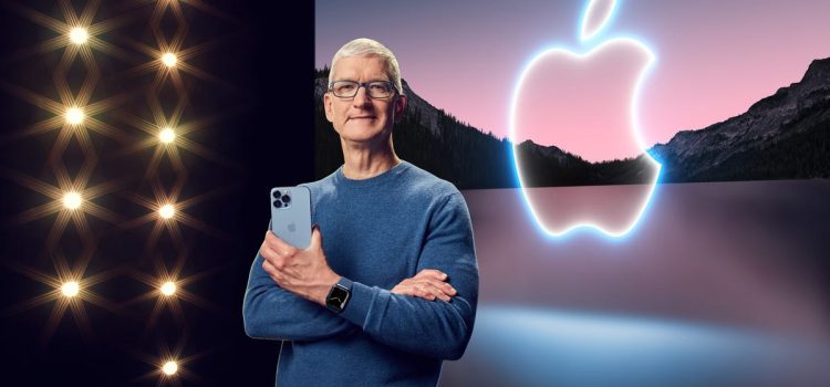 Apple CEO Tim Cook Could Take 40% Pay Cut in 2023