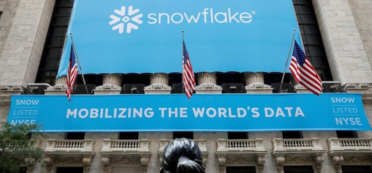 Snowflake acquires SnowConvert to accelerate database migrations to data cloud