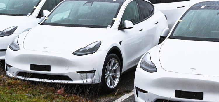 Tesla’s Recall of Full Self-Driving Targets a ‘Fundamental’ Flaw