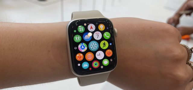 Apple Watch Straps Could Soon Track Your Hand Gestures, Patent Suggests