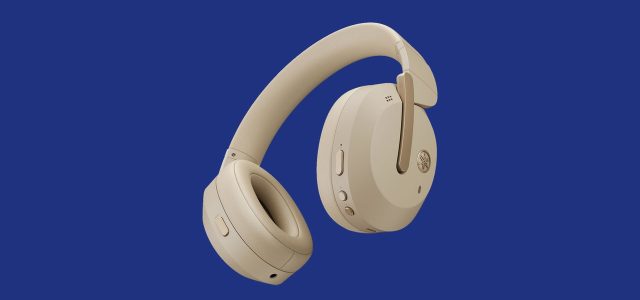 Yamaha YH-E700B Review: Awkward Flagship Headphones