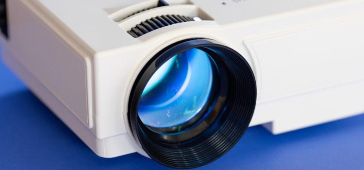 AuKing M8-F Projector Review: It’s an Amazon Bestseller Status for Price, not Quality