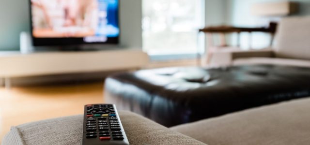 12 Mistakes to Avoid When Setting Up a New TV for the Holidays
