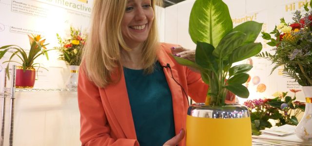 PlantPetz Smart Pot Turns Ho-Hum Plants Into Lively, Dancing Pets