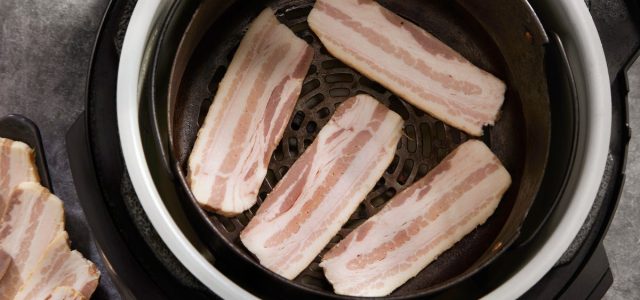 This Is the Fastest Way to Make Crispy Bacon