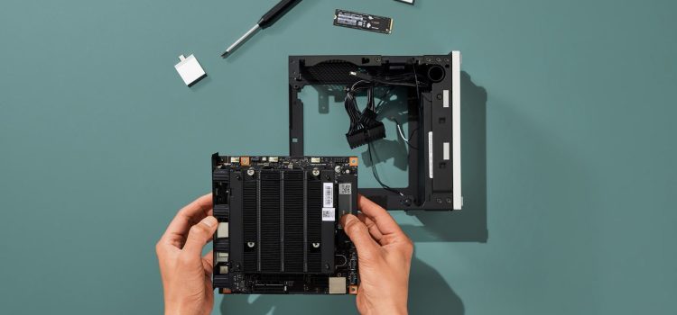 Framework’s First Desktop Is an Xbox-Sized Mini Gaming PC