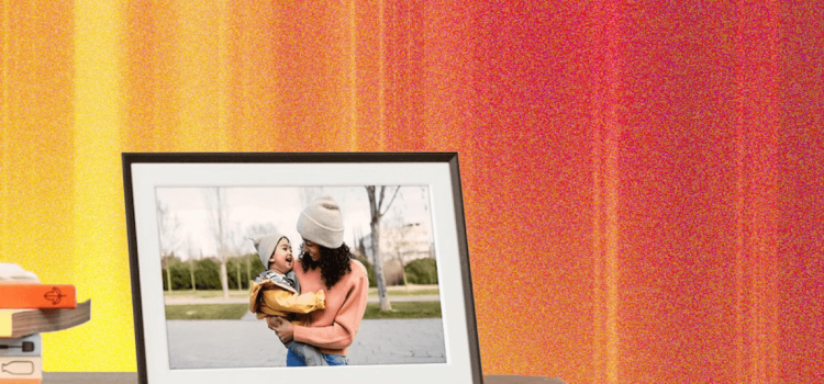 6 Best Digital Photo Frames (2025): Aura, Nixplay, Skylight
