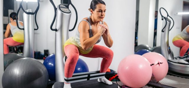 Can Vibration Plates Help You Lose Weight? Fitness Experts Reply