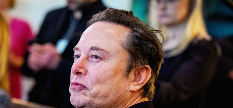 Elon Musk’s Grokipedia Pushes Far-Right Talking Points