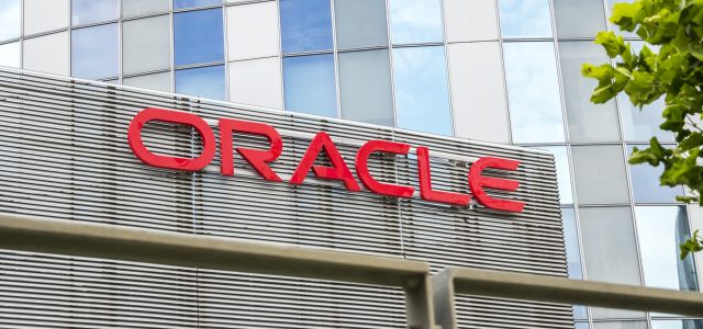 Oracle shares slide on $15B increase in data center spending