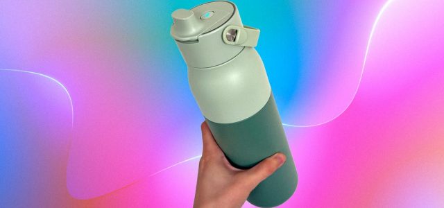 I Hate How Much I Love This Hydration-Tracking Water Bottle