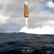 Astronauts Are Now Allowed to Use the Latest Smartphones in Space