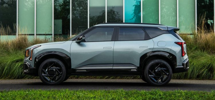 Larger, More Spacious 2027 Kia Seltos Debuts With New Hybrid Variant