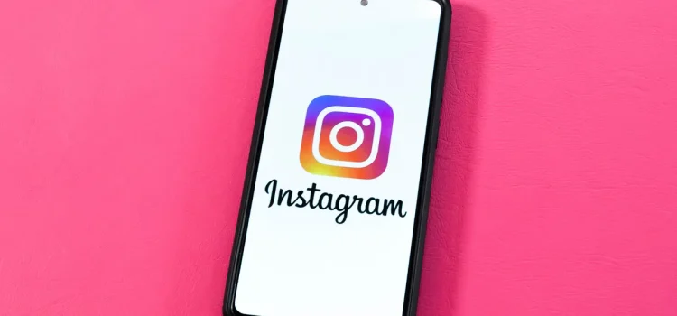 Instagram Cracks Down on Accounts That Mostly Post Unoriginal Content