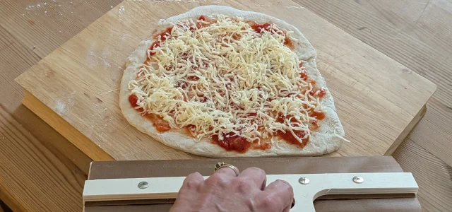 This $26 Sliding Pizza Peel Promises to Improve Your Launches, but Does It?